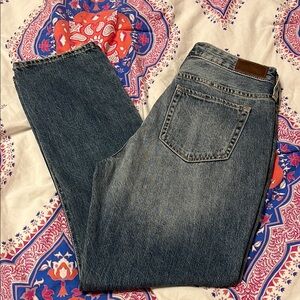 Hollister Women’s Classic Denim High Rise Vintage Straight NWOT